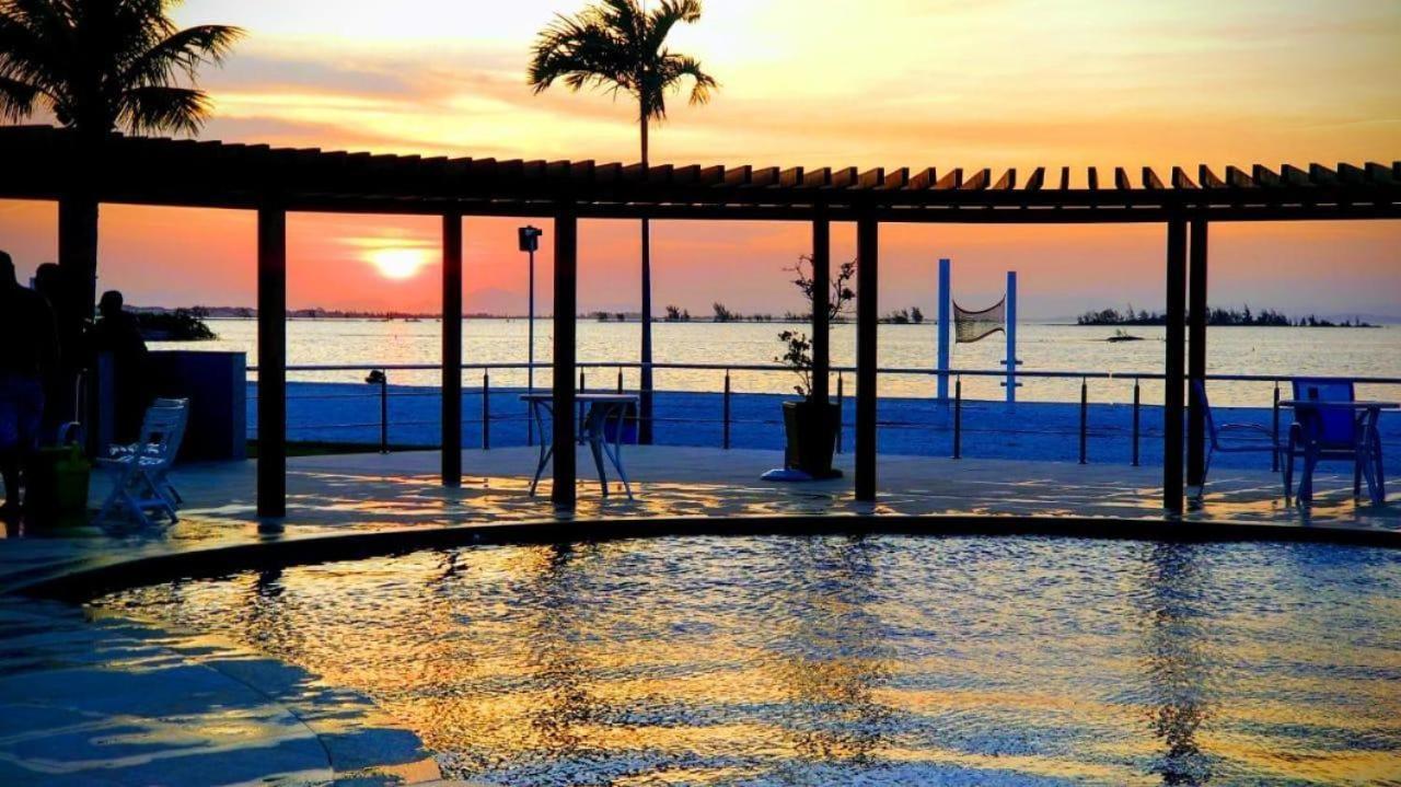 Apartamento Apartamento, Hotel, 02 Quartos - Arraial do Cabo